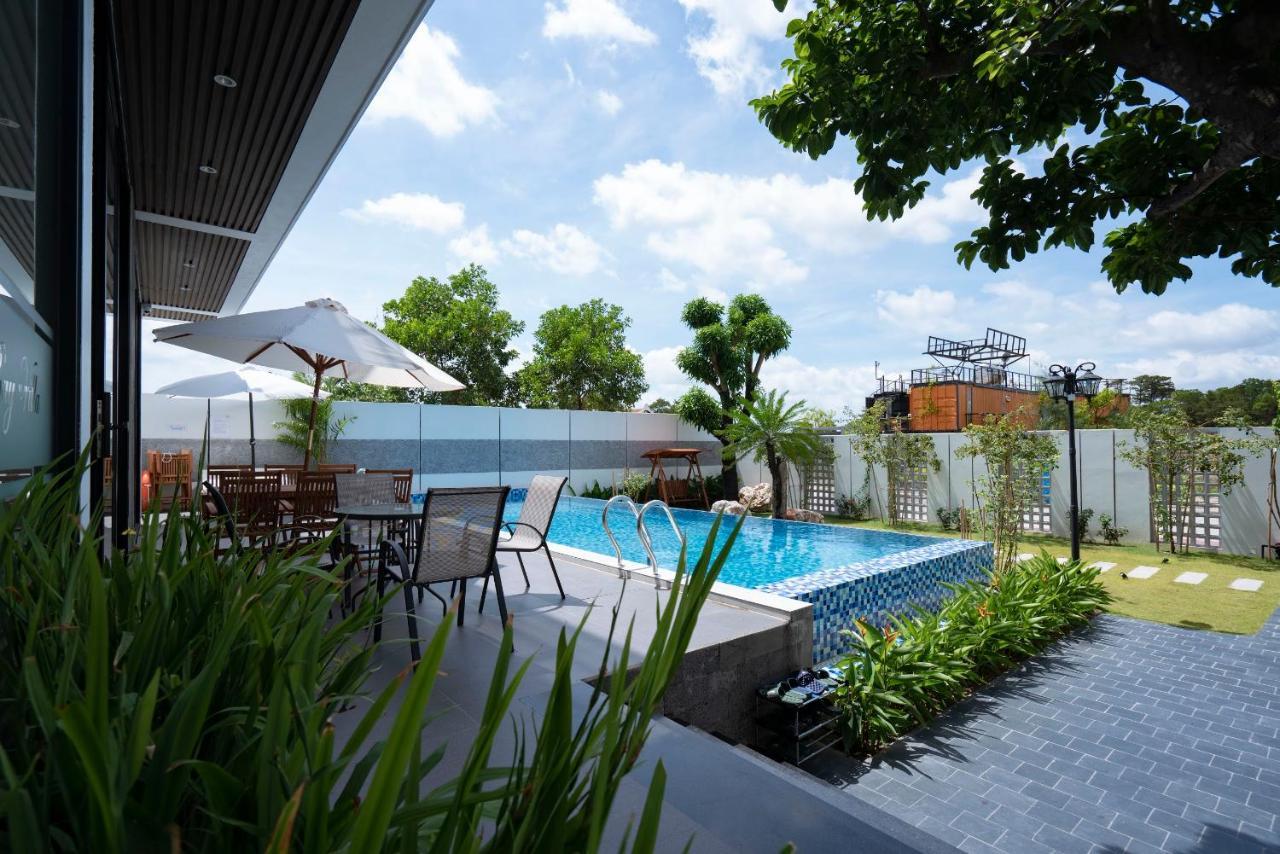 Tulip Homestay Ha Long Exterior photo